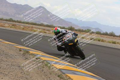 media/Sep-10-2022-SoCal Trackdays (Sat) [[a5bf35bb4a]]/Turn 14 Inside (1245pm)/